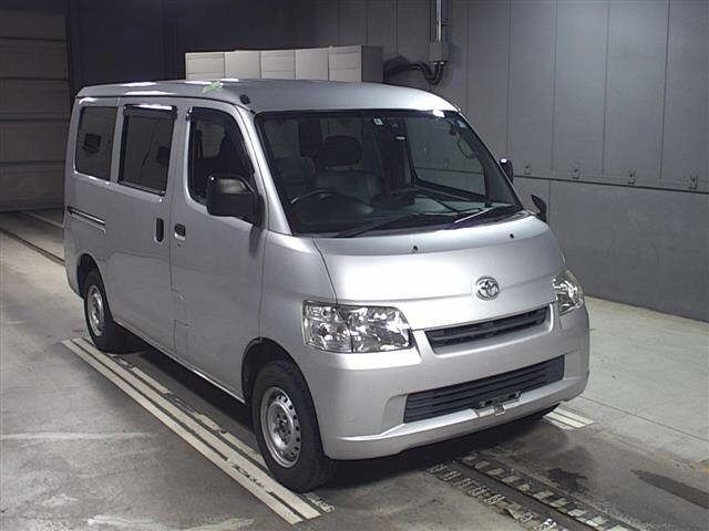 2253 Toyota Lite ace van S412M 2018 г. (JU Gifu)